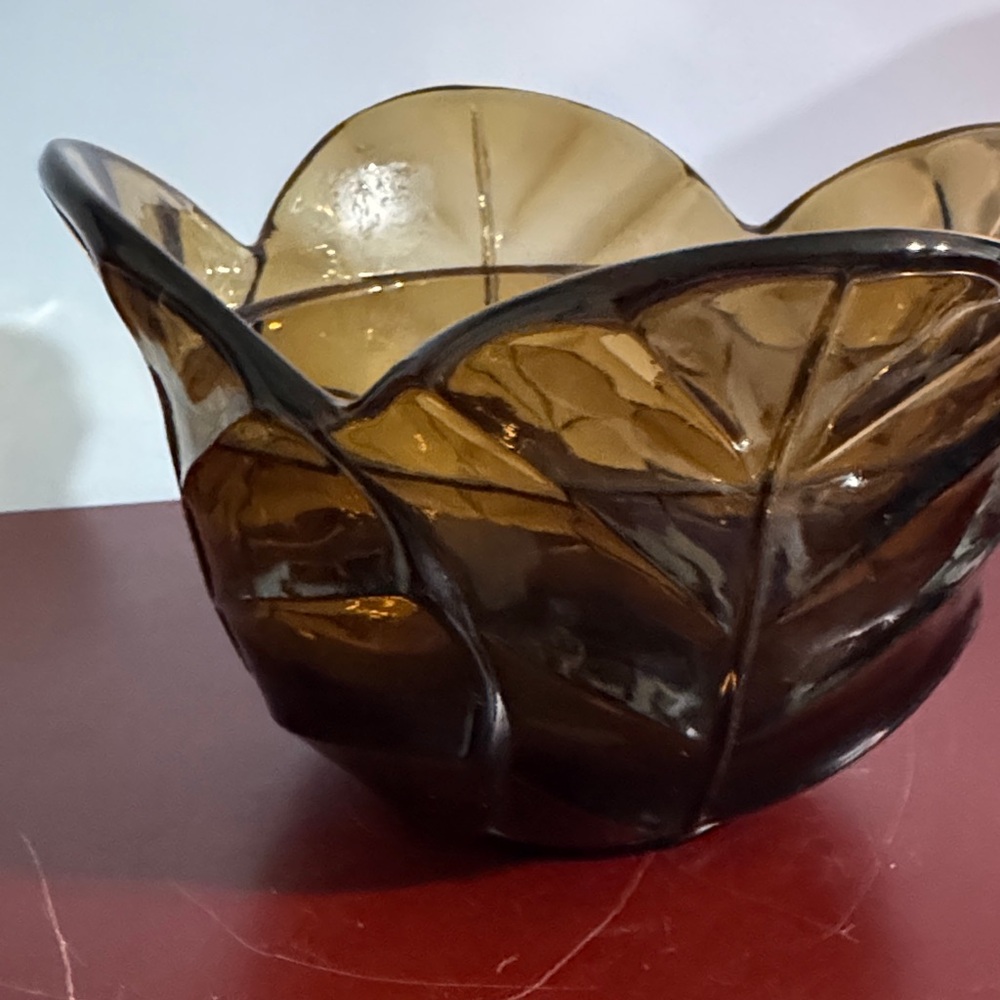 Vintage Viking Smoke Brown Glass Candy Dish Cabbage Leaf - Picture 3 of 6